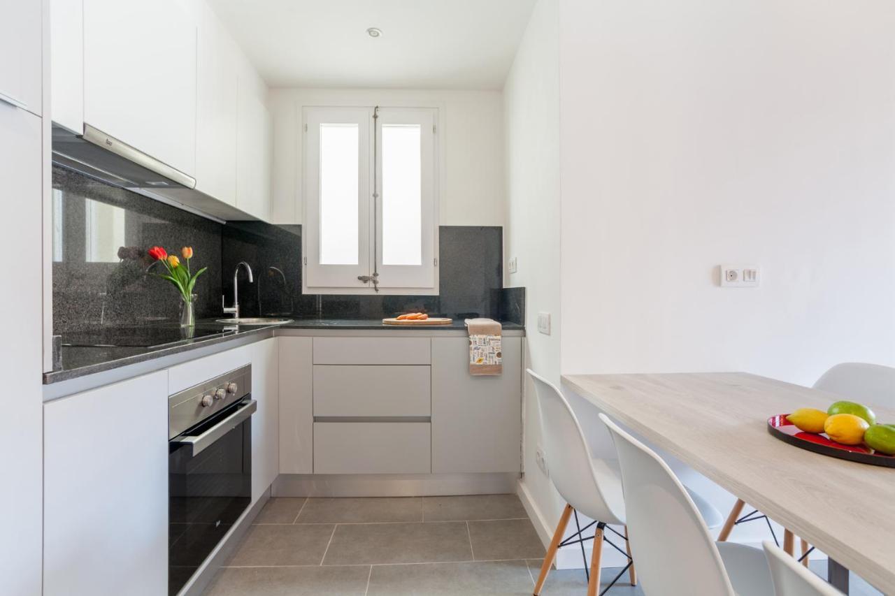 Aparteasy Barcelona Bagian luar foto